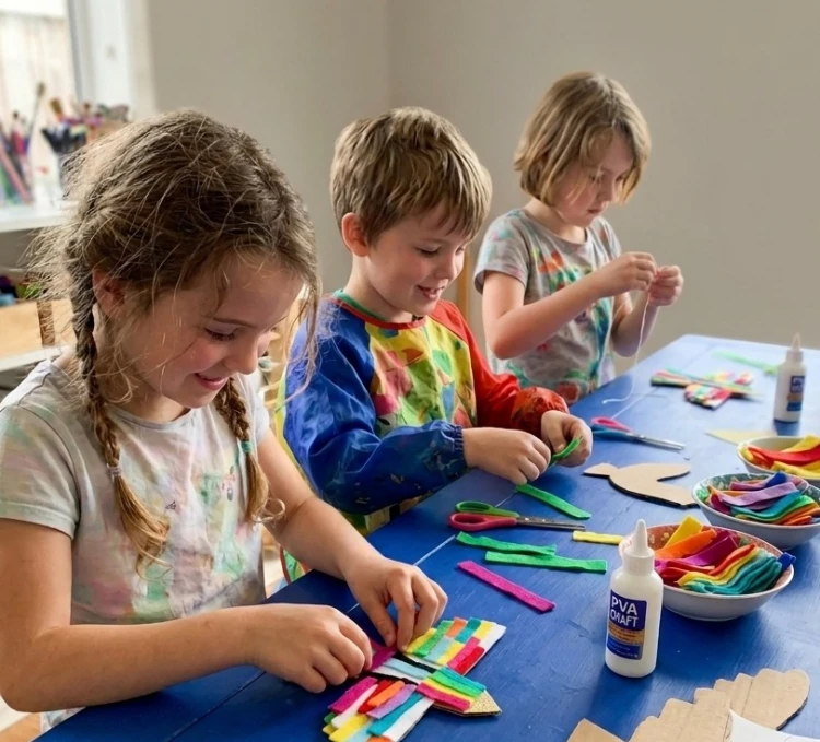 Colourful Bird Fabric Collage &ndash; Kids Workshop