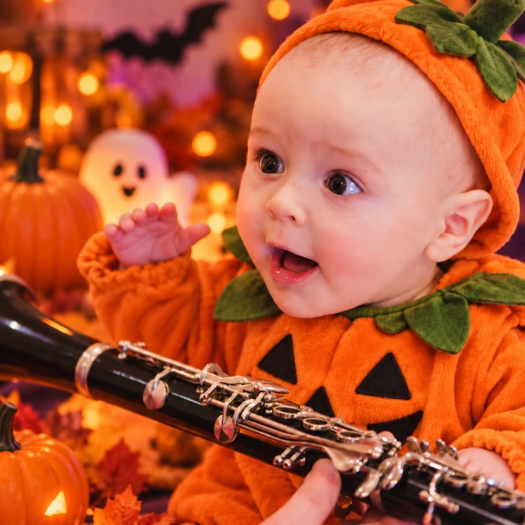 Mini Mozart - Room on the Broom this Halloween!