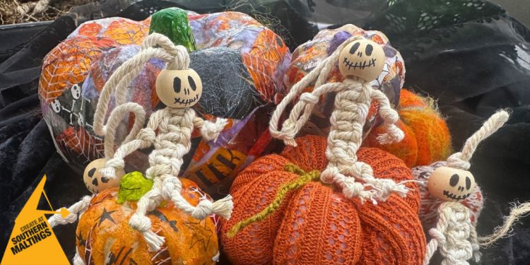 Hands on Halloween Crafting (Age 8 ) &ndash; October Half Term