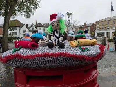 hitchin postbox toppers 2025