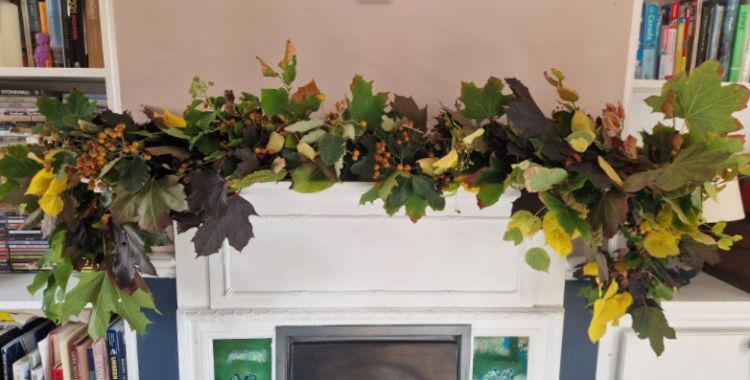 Make an Autumnal Garland