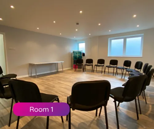 signing rooms